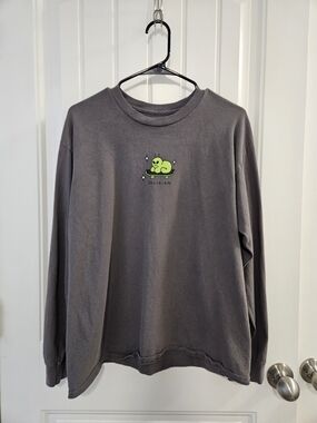 Men's Charcoal Gray Long-Sleeve Sweatshirt with Neon Green Graphic
